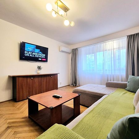 Tranquil Unirii Residence - Elegant & Spacious Living With Parking Steps From Parliament Bucureşti Exterior foto