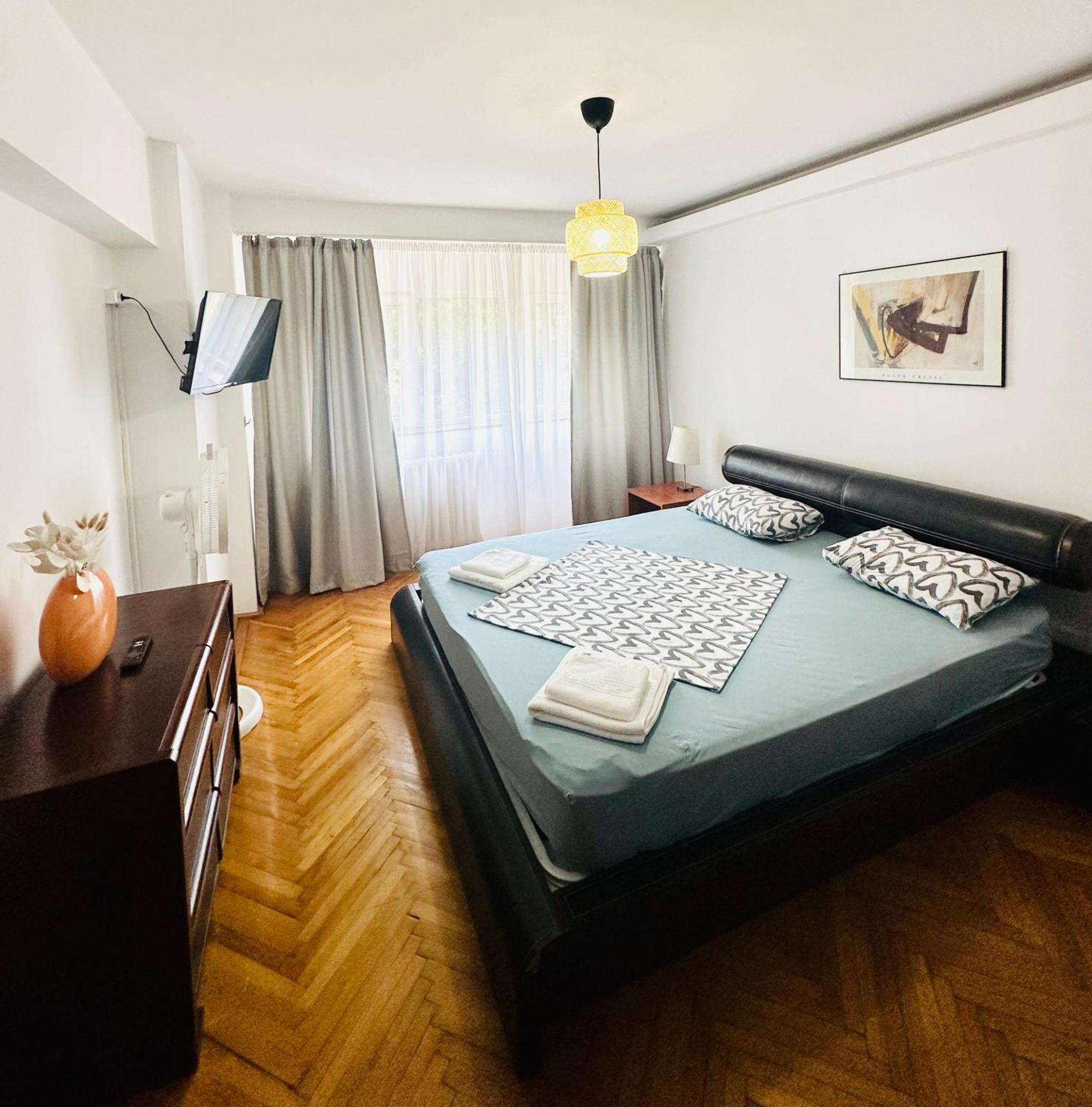 Tranquil Unirii Residence - Elegant & Spacious Living With Parking Steps From Parliament Bucureşti Exterior foto