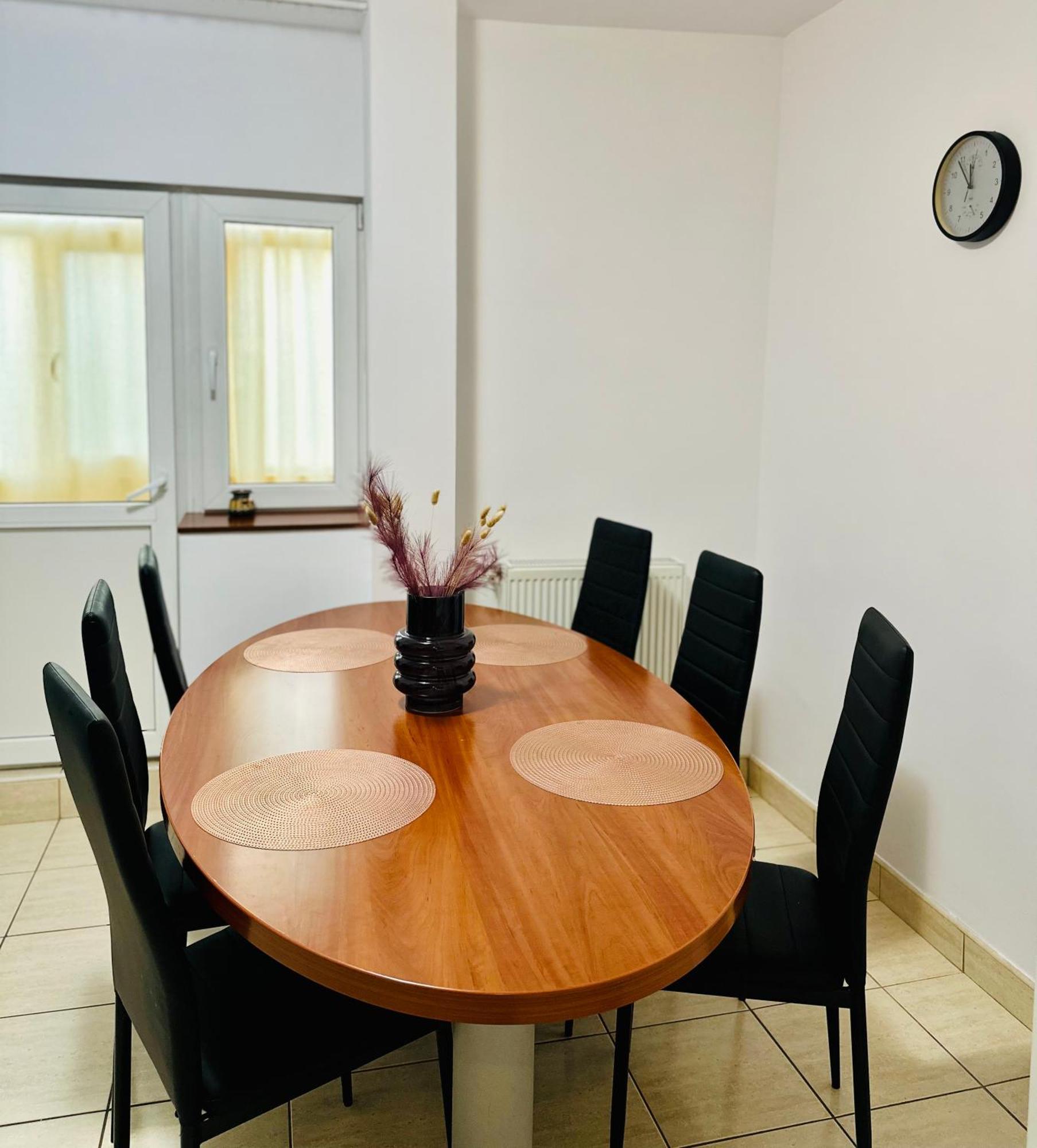 Tranquil Unirii Residence - Elegant & Spacious Living With Parking Steps From Parliament Bucureşti Exterior foto