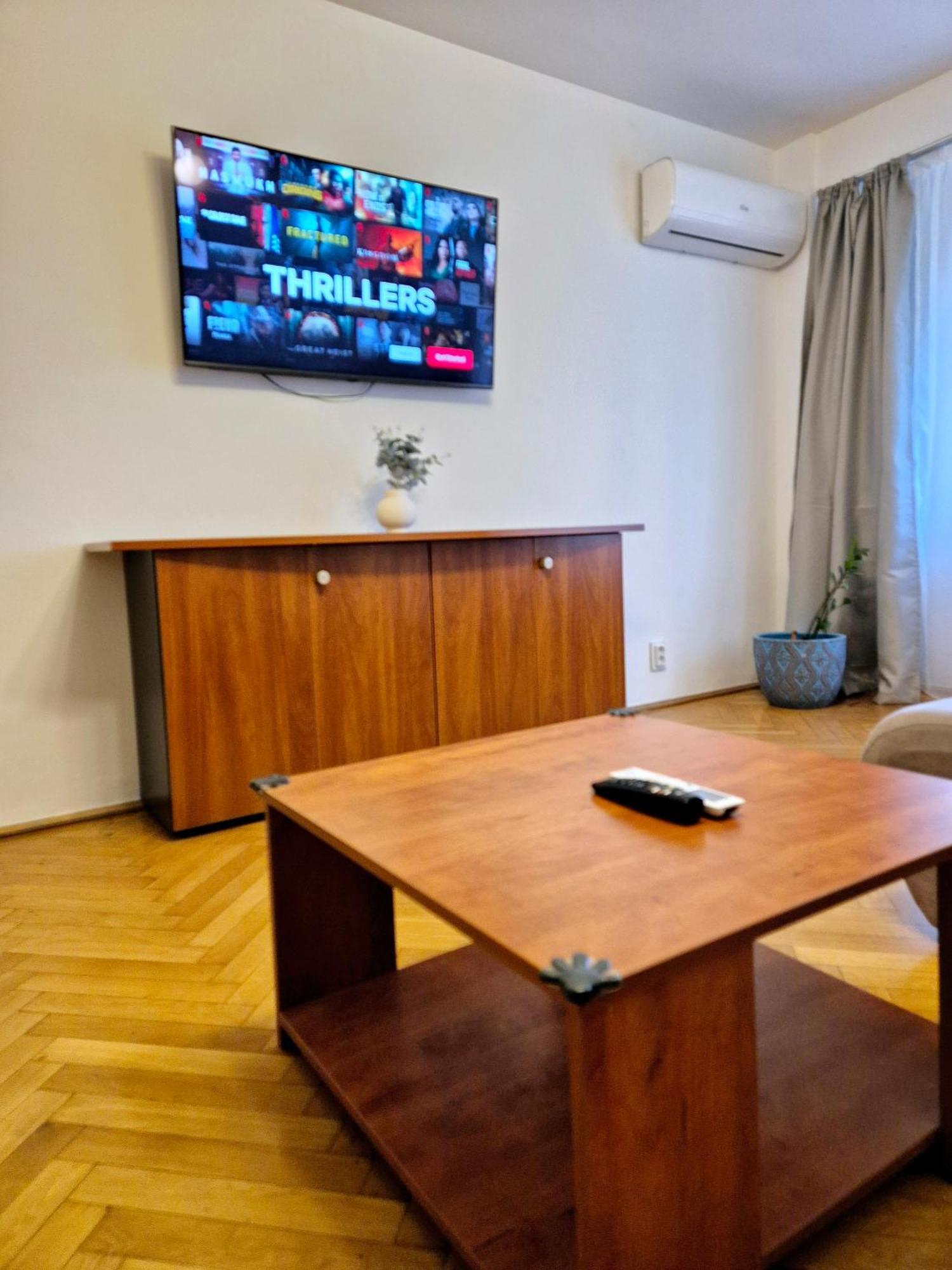 Tranquil Unirii Residence - Elegant & Spacious Living With Parking Steps From Parliament Bucureşti Exterior foto